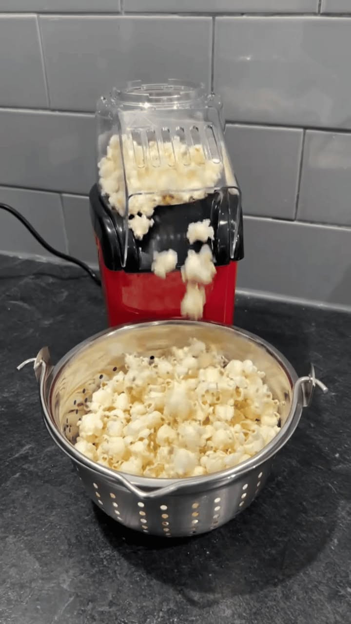 ✨ استمتع ببوشار مقرمش وصحي 100% في منزلك!

🍿 🔥 وداعاً للزيوت والدهون مع تقنية الهواء الساخن الذكية.

⏱️ بوشارك جاهز في 3 دقائق فقط.. سرعة وأداء خيالي!

🎬 الرفيق المثالي لسهرات الأفلام والجمعات العائلية.

📏 تصميم مدمج وأنيق يضيف لمسة جمالية لمطبخك.

🧼 تنظيف سهل وسريع.. استمتع بالطعم بدون فوضى.

🚀 اطلبه الآن وعيش متعة السناك الصحي مع عائلتك! 🛒السعر 20 الف التوصيل مجاني


**إذا كنت صاحب هذا الإعلان وتريد حذفه لأي سبب، رجاءا أرسل رسالة إلى الدعم الفني**