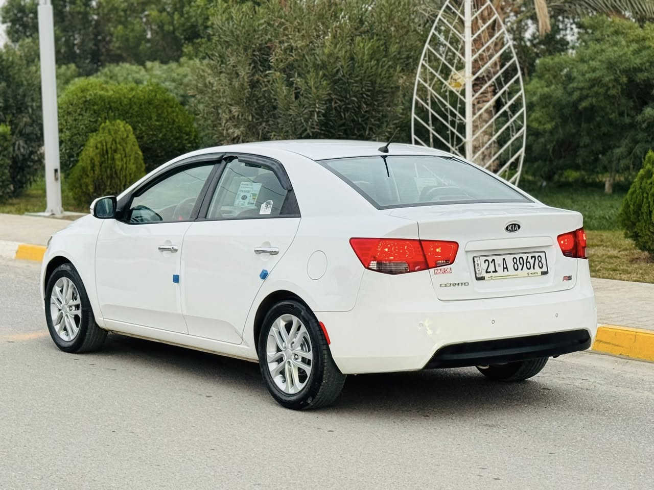 السلام عليكم...
للبيع...نقد فقط  اعتذر عن الاقساط 
بسعر 98$وبيه مجال بسيط
سيراتو 2011خليجي ابيض ثلجي 
رقم سليمانيه  دولي 21/سنويه جديده 
شرط التحويل والغرامات 
ماشيه 190KM
✳️محرك 1600 شرط لاتبخير ولا تنقيص 
✳️كير اتوماتيك بدون اي عيب مال بيت"

تدفئة /تبريد/كهربائيات/صدر/تايرات/كلها مكفوله 
 

🚘سياره جديده بدون شخوط بدون بارد شرط Ⓜ️

✅سيارة بيها باب السايق وباب السكن فقط Ⓜ️

السعر 98$💸
تايرات 4️⃣ جديدة 🆕 
صدر امامي خلفي كلا جديد 🆕 
مكان السيارة صلاح الدين تكريت الديوم
رجاءً ما أقفل سعر بالتلفون تعال وتدلل 
للاستفسار ***********
***********
