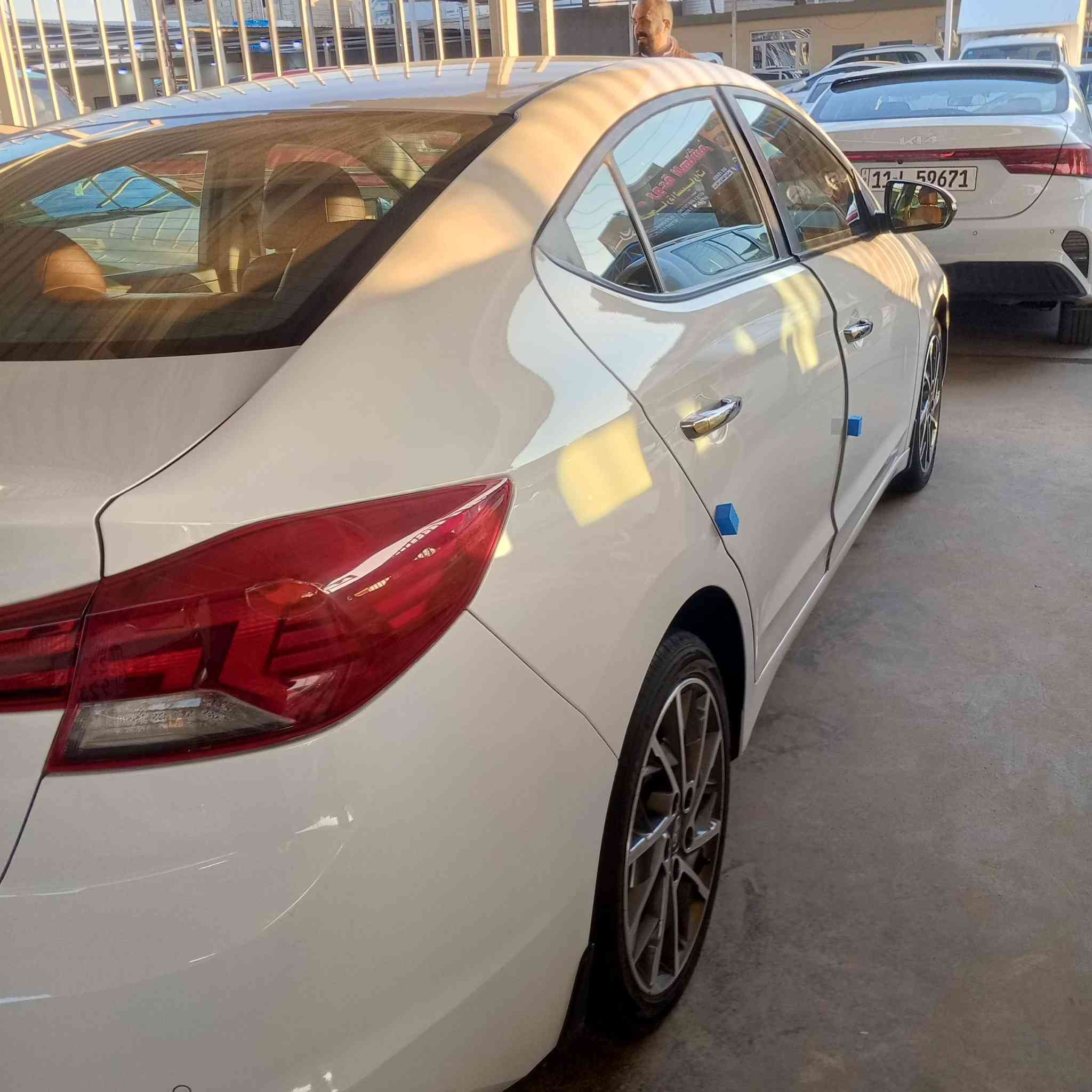 النترا 2020 خليجي ماشية 128 بغداد الدولي بيها شويه بارد بالجاملغ الامامي سيارة العنوان بغداد اليوسفية معرض القمة بالقرب من محطة بانزين خانه الرشيد
السعر 163 بيها مجال 
***********
