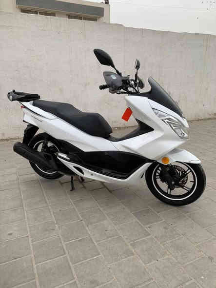 السلام عليكم دراجه PCXللبيع جيل الثاني ياباني الدراجه كفاله عامه سبانه ماممدوه عليها صارلها شهر من نازله من الرمبه مكفوله من محرك ضمان سنه من كهربائيات دراجه مكانها بلديات ضهر بيك جكن السعر اتصل على هذا الرقم وتساب فقط ***********
