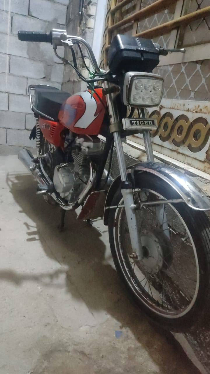 سلام عليكم دراجه يراني كلك لبيع مكلف بل نشر تصال عل رقم 
‏‪***********‬‏ خاص ما موجود
