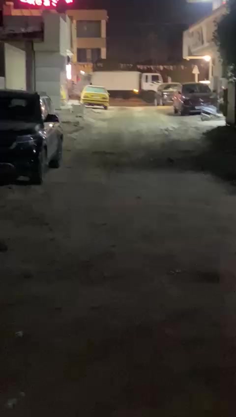 يا الله
للبيع قطعه طابو صرف 
المساحه 350 متر 
واجهيه 17 متر 
ركن 
الموقع حي الطياره  بلفرع الي مجاور زرزور 
للاستفسار عن باقي المعلومات الاتصال على الرقم ***********
