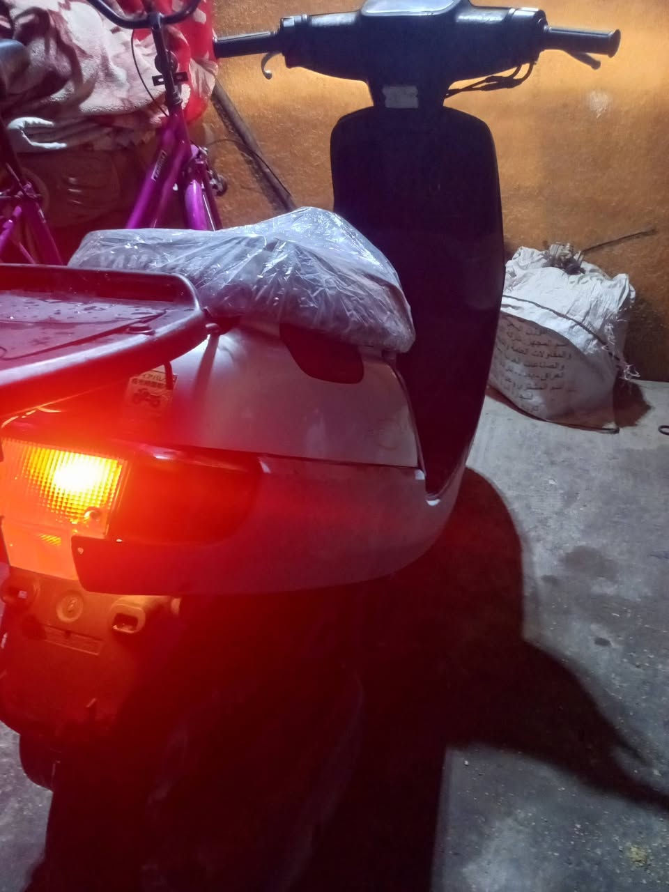 سلام عليكم بطه ما مفتوحه جيب الف مصلح وتعال افحص دراجه حلوه وكله بلاديه واحله من صور واي نقص مابيه دراجه بس دكمت سلف شكل سعره ٢٨٠ وبيه مجال مكاني كربلاء الحر الرقم ***********
