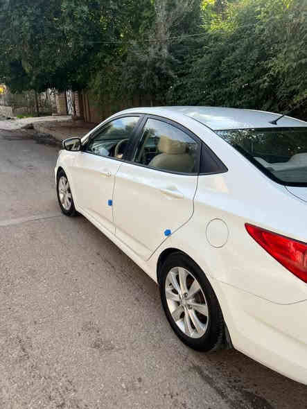 اكسنت ٢٠١٤خليجي
محرك ١٦دوش رقم اربيل شرط التحويل 
بلا صبغ بيها ٣مكانات صغار بارد 
السعر ١٢٠وبيها مجال 
*********** 
***********
