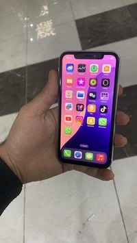 ايفون xr مبدل بطاريه وفيس ايدي واكف الباقي كله شغال ذاكره 64 الجهاز نض...