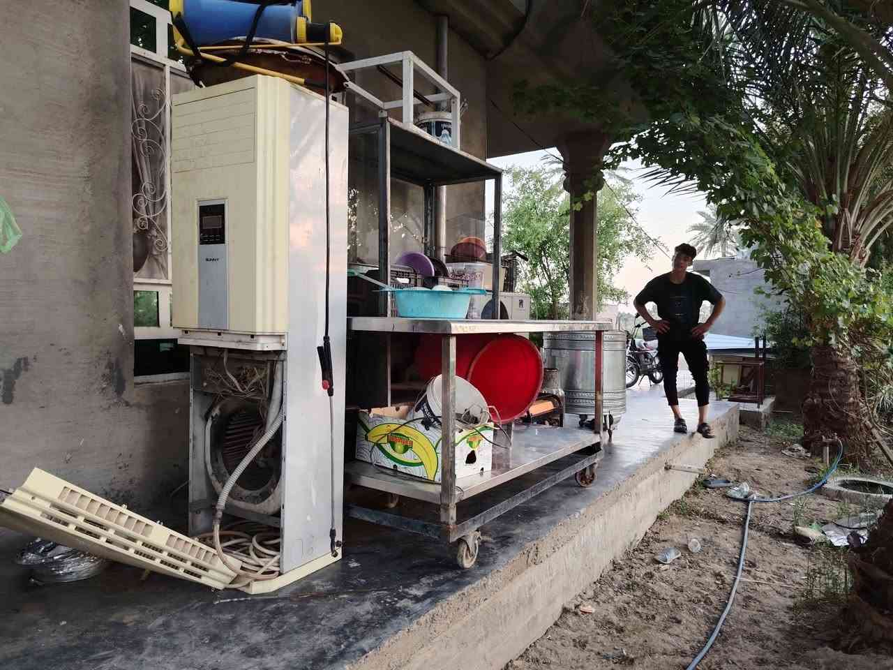 يتوفر اغراض مستعمله للبيع مثل ما موضح بل صور المكان شمال بغداد التاجي *********** وتساب شتريد موجود بيع مفرد او الكل توصيل ماعندي
