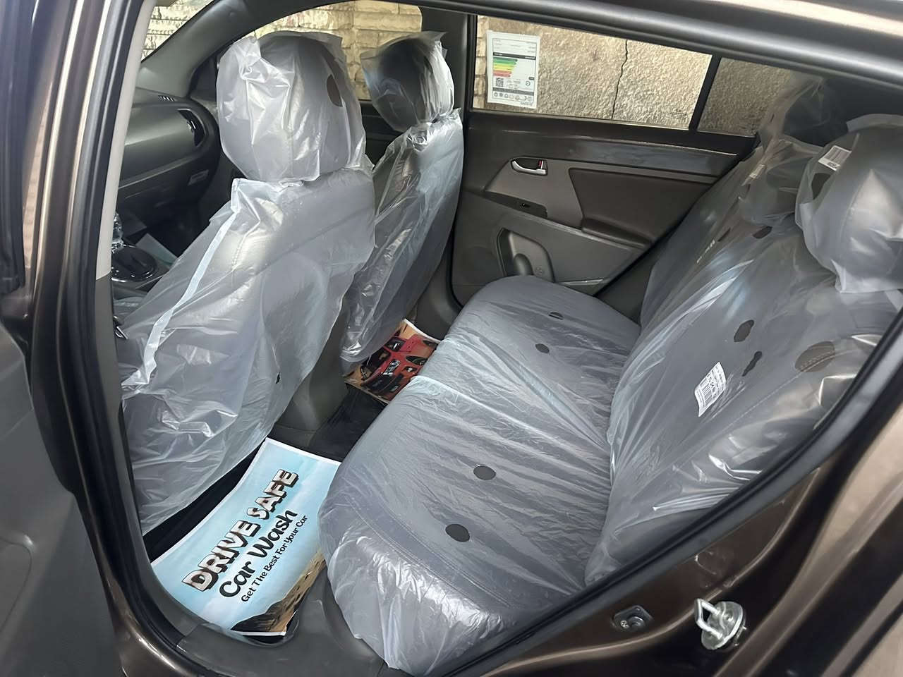 سلام عليكم كيه سبورتج موديل ٢٠١٢ خليجي فول مواصفات ماشيه ١٠٥
كير مكينه تبريد صدر كفاله عامه بيها طخه خفيفه بلحاملغ خلفي بدون داخل مباوك بلباب باقي سياره كفاله عامه سعر خاص مكان بغداد بياع رقم ***********
