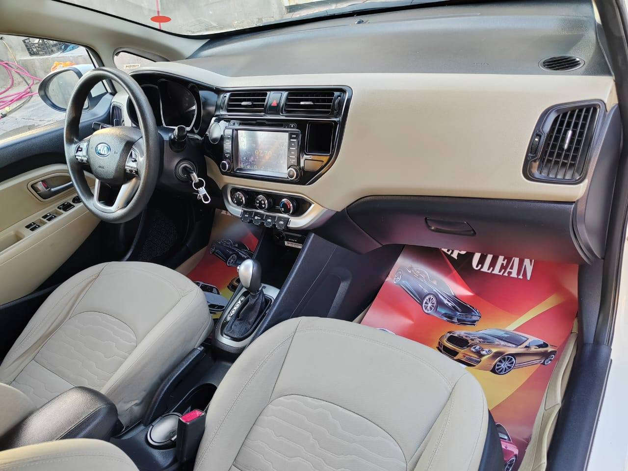 اللهم صل على محمد وال محمد كيه ريو موديل ٢٠١٤ خليجي الشركه العامه للسيارات رقم ذي قار حره سنويه جديده بسمنه سياره جديده بمعنى الكلمة إستخدام شخصي ماشيه ١٥٠ الف مكفوله كفاله عامه من الضربه والتبديل والصبغ والفتح والبارد والك الفحص وين مايعجبك مكينه وكير مامفتوحات على الشركه حداديه لوك تبريد ثلج تخم تاير جديد فول كهربائيات مواصفات حلوه مكينه ١٦٠٠ دوش مرايات شفط شغاله ٥ ويل كب سبيره مانازل كيج حماوه شاشه كامير فول تحكم استيرن شغال لد امامي بلاجكتور اشاره بلمرايه ارضيه مغلفه جلد السعر ١٠٥ بس اليدور جديد ولوك يتصل *********** مكان السياره الناصريه الشموخ
