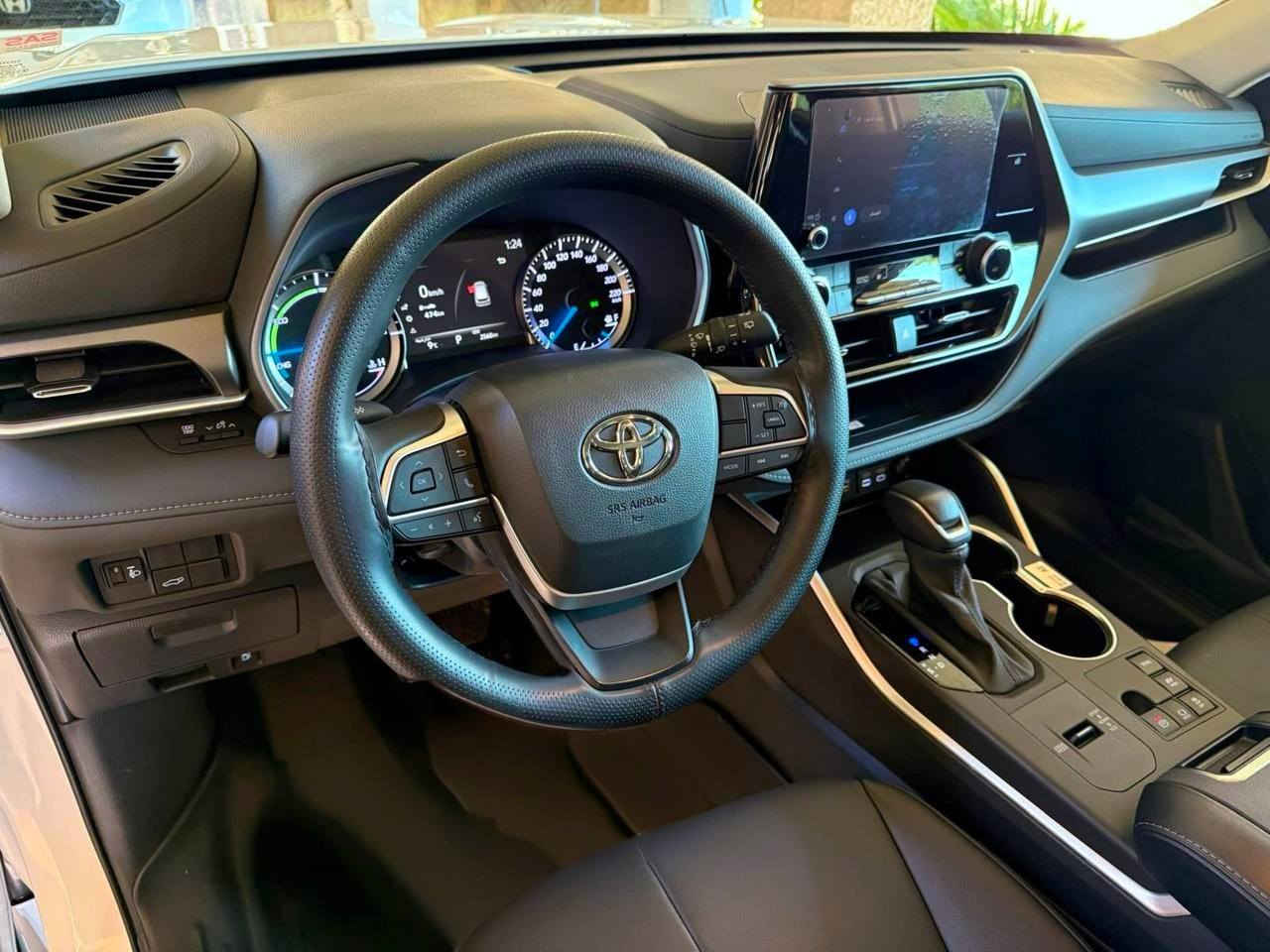 تويوتا هايلاندر بلاك ادشن 2024 خليجي ضمان شركة ساز  يعني لا صيني و لا سعودي يختلف
ضمان 8 سنوات وصيانة مجانيه لمدة سنتين شامله دهن وفلاتر
رقم بغداد بأسمي 
هايبرد ماشية 19 الف  قابل للزيادة 
فول مواصفات GLE  بلاك ادشين
فتحة سقف / تشغيل بصمة 
صندوق كهرباء 
أنظمة قيادة 
حساس امامي خلفي 
كشنات جلد وكشن السائق كهرباء 
ويل اسود مري شفط اسود 
بردات ابواب 
شاحن وايرلس 
مرايا تعتيم 
بعد بيها مواصفات واضحه بصور 

سعر السياره 60.000.000 مليون وبيها مجال
الأعزاء؛ عاجبك السعر اتصل معاحبك اترك المنشور 
***********  اتصال أو واتساب
