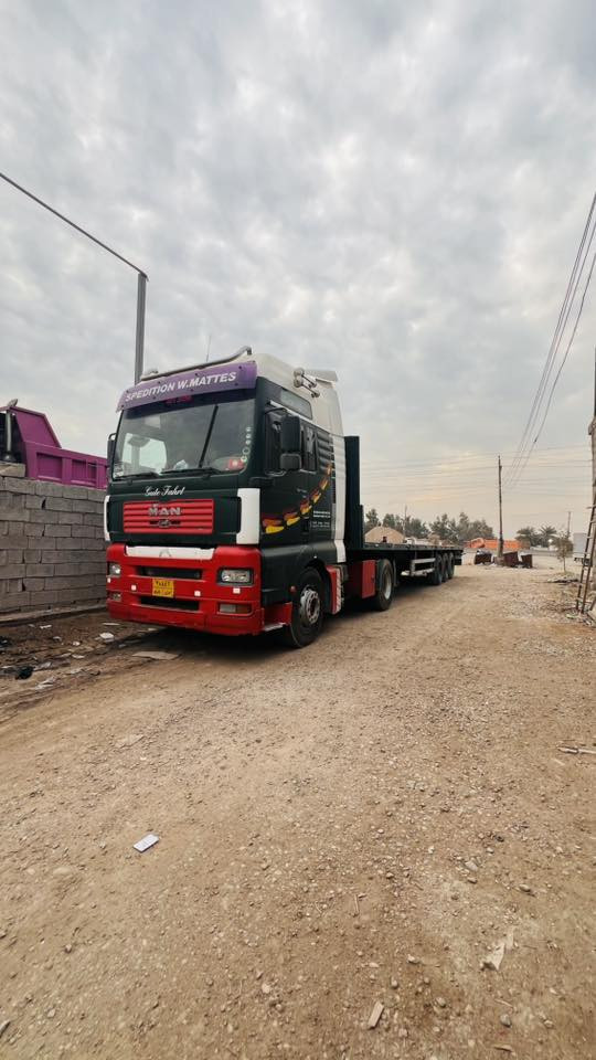 سلام عليكم
مان للبيع موديل2002TGA

محركه 460خير من الله 

كير فيتيس دهن 

تانكي كاز 780لتر 

صندوك عده 

صوبه /تدفئه /تبريد /مسجل دمام كلها شغاله 

تخم تاير راس وعربانه كله موديل25

دواخل نضاف مثل بل صور 

عربانه ساف بنز تخم لافطر ولا عواج عربانه سصحه خشب تخم نشره وبك لايت 

سياره صرفت عليها هواي جاهزه كبل للشغل سنويه نافذه لل22 راعيها موجود وكاله وتحويل بسم كردي صاحبنه 

مامتواجد عل فيس فقط رقم 

هـ ***********ابراهيم
