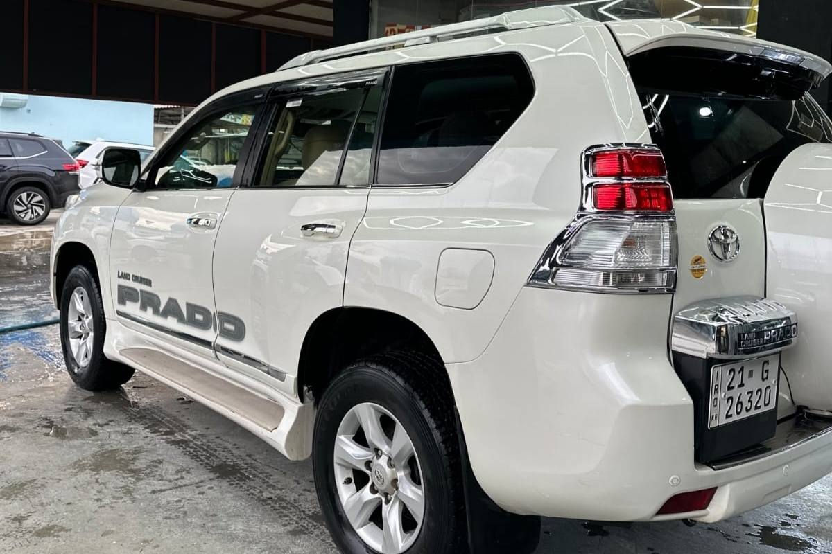 تويوتا پرادو  (2013) مواسەفات TXL 
سه یاره که 4 بستونی 2700
 سه یاره که 176 هه زار کیلومه تر روشتووه 
سفری شەرکەیە فوول مواسه فاتی بی سلاید 
شاشه / كاميرا / حاسه / كوشن جلد / 
۸ ئیر باگ / ناو زه رد / سپير له كول / شان موکه به ره / 
به خی ئاو ده بل ئه کسل 4×4 /
 سی ریز کوشن / ته برید مه رکه زی / 
ناو فورميكا / و زور مواسه فاتی تر
شاشە گەورە
سه یاره که هیچی پیوه نییه 
ساردو بویاخ و کرانه وه و ته رزه ش به شه رت 
تەنها شوختیکی لە دەرگای پشت سەکن هەیە

سعر: لە کۆمێنت داوای بکە ڕاستەوخۆ بۆت دێت 📩 

سه یاره که مه کینه ی نەکراوتەوه 
گیرو مه کینه و کاره به بیاتی کامل شه رت و سه یاره که 
سه نه وی و کاملی تازه یه تا2029
وسه یاره که به ناوی خومانه وه یه 
ته حویل و غه رامه به شه رت

ژماره ی موبایل
 ***********
