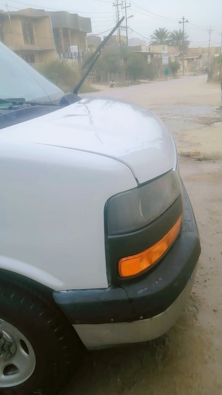 السلام عليكم سفانه 2007 رقم انكليزي السياره جاهزه من كلشي الاستفسار على هاذه الرقم ***********
