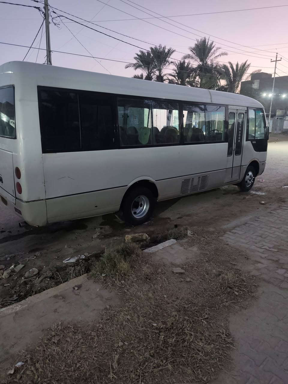 سلام عليكم ورحمه الله وبركاته
للبيع روزه موديل 2003 رقم الاماني بصره شرط التحويل مصفره من كلشي وصل خط وبحث جديد مكينه بل كارتون جديد كير اكسن جداد حداديه واربع اوياله صار اسبوع من فاتحهن تخم تاير كهربائيات كلهه شغاله سياره جاهزه السعر 130 وبيهه مجال الاستفسار ***********
