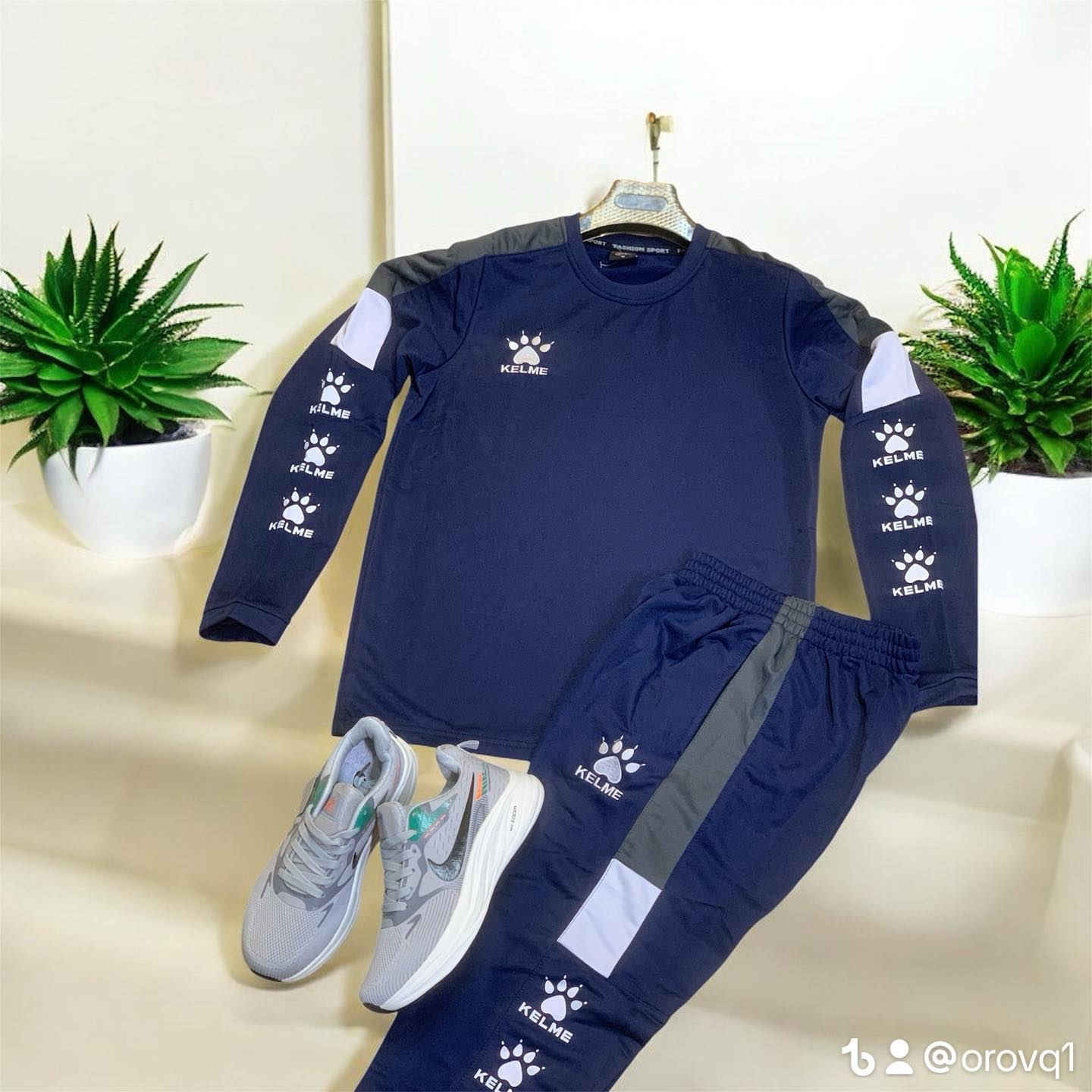 تراك بجامة 
ب 10 الف 
مفرد 
جملة
تجهيز فريق لون واحد 
فقط ب 10 الف 
تخفيضات 
✅⭕️✅⭕️✅⭕️
اخوكم الحكم محمد جاسم للتجهيزات الرياضية
***********
