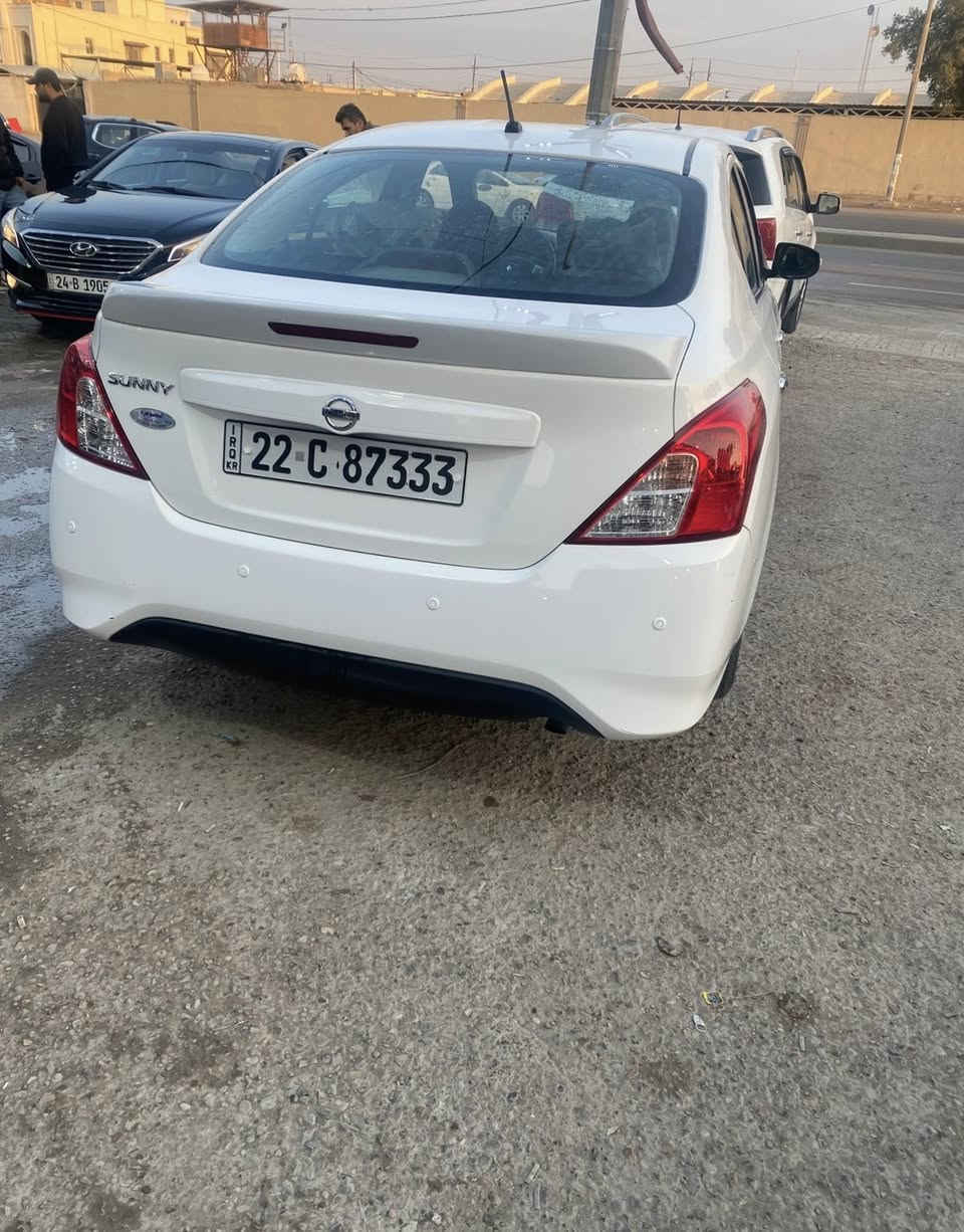 السلام عليكم
للبيع 
نيسان صني موديل 2023 
رقم مميز أربيل 
ماشية 73 
السيارة نضيفه 
داخل اسود 
شاشه كار بلي بلادي 
كامرة خلفيه 
تحكم ستيرن جهتين 
اشاير بلمري 
تكحم كهربائي بلمري 
أربع جام كهربائي 
قطعتين تبريد 
بيه بارد صغير بزاويه البنيد 
وإصبع بحافة الجنطه 
كير ومحرك وتبريد مكفولات 
السعر ب 120 ورقه وبيه مجال بسيط 

 واتساب ***********
