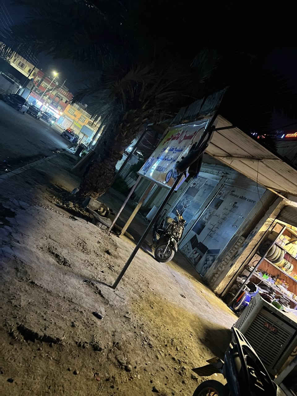 السلام عليكم اخوان رجعت المحل التصليح بحي المعلمين الاولى فرع مطعم المعمور وفرع مصرف الزراعي وفرع محل العزاوي كلهن يوصلنك للمحل العروض ناررررر 

عروض البوليش تبديل دهن وتنضيف شوته ونفخ تايرات وغسل الدراجه وبوليش درجه اولى ١٥ الف دينار فقط كافة انواع الدراجات 

بوليش دراجه عدنه بي عرض غسل وبوليش درجه ٥ الاف دينار فقط 

بوليش التكتك ويه العسل درجه اول ١٥ الف دينار فقط 

تجفيت دراجه ١٢٠ بوشه ٤٩ مع تبديل الدهن والضمان بل تجفيت تجفيت كامل بوشه بستم ولفات كراين لاستيك ولف كلهن ويه تبديل الدهن وتنضيف الكابريتر وتنضيف الشوته  ٤٥ الف دينار 

تجفيت الدراجات الصيني بانواعهن ويه تبديل الدهن وتنضيف الكابريتر والشوته والضمان ب ٥٠ الف فقط 

تجفي الدراجات ال ٦٠. مع تنضيف الكابريتر ٣٠ الف فقط ابو الضمان 

وعندي تجفيت الدراجه ال ٦٠ فقط ٢٥. الدرجه الثانيه حسب نوع الغراض 

تنضيف كابريتر فقط ٥ الاف دينار 

تبديل دهن وتنضيف فلتر الشوته ونفخ تايرات فقط ٥ الاف دينار وعندي نوعه دهن احسن ثاني ٨ الاف دينار 

تبديل بلك ٢ دينار 

كهربائيات حسب العطل تبديل ماكنيت اي دراجه ١٨ الف 

عدنه تايرات مستعمله مضيفه سعر التاير ٥ الاف دينار 

صلنصات ماكس بلادي وتزويد موجود

غراض تفصيخ وصلن خير من الله كله جوه السوك الاسعار 

متواجد من الساعه ٨ صباحا الى الساعه ٧ مساء 

بيع وشراء دراجات موجود عدنه دراجات للبيع هدك دراجه جيبهه اعرضلكياهه وابيعهه 

الموقه مسيب حي المعلمين الاولى فرع مطعم المعموري ابو الكص وفرع العزاوي ابو الدراجات هم يوصل وفرع المصرف الزراعي يوصل والاحسن فرع مطعم المعموري كبل يوصل 

اي استفسار ***********
