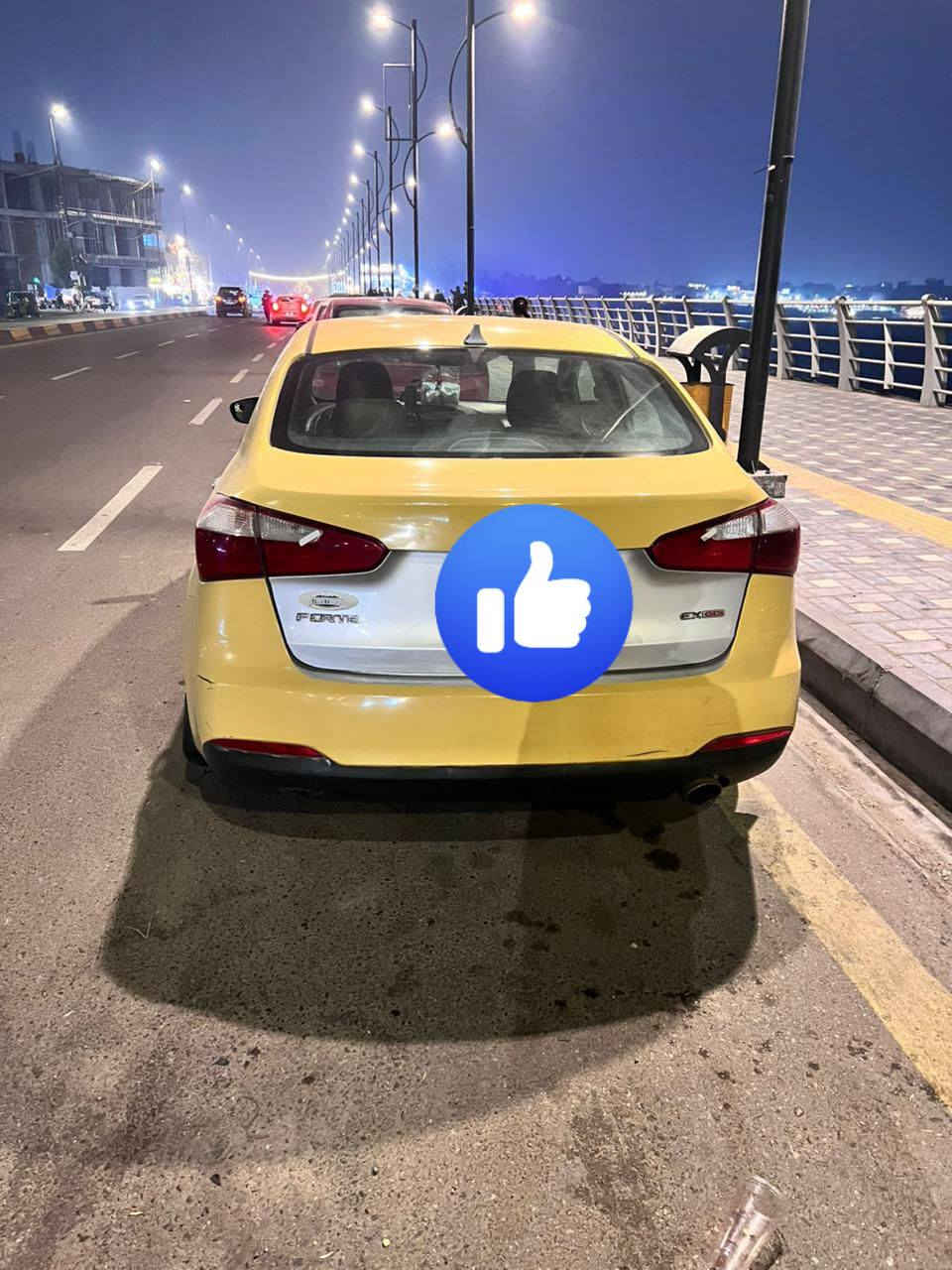 السلام عليكم
فورتي للبيع مديل 15وارد امريكي

مكينة 2000 

مكينة وكير خير من الله 

سيارة حلوة وجاهزة 

مثبت سرعه 

مانع انزلاق 

مرايات شفط 

شاشة جبيرة

سعر 107 وبيهة مجال 

مكان بغداد  حي الجوادين 

***********
