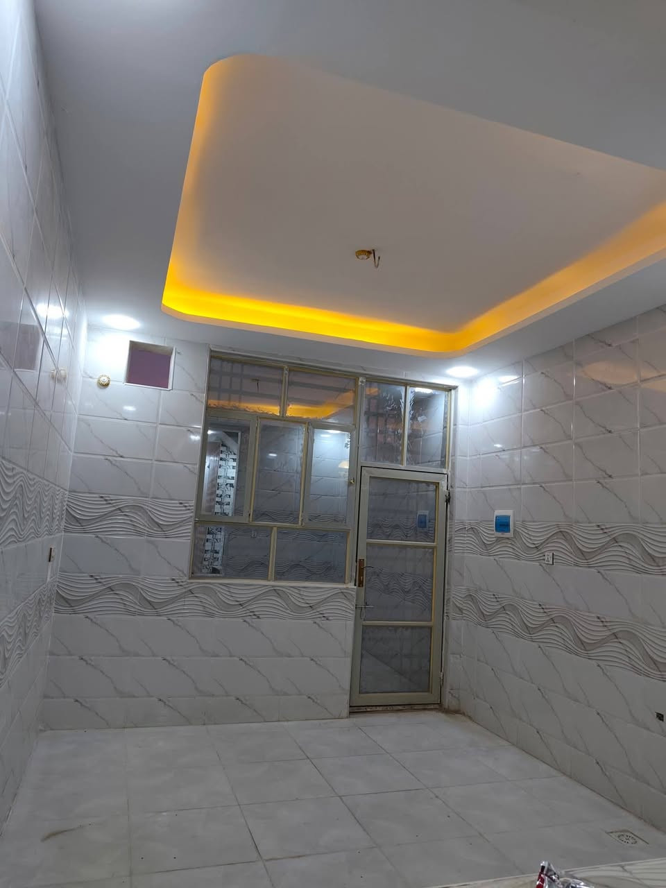 #يعلن_مكتب_ #التساهل_مقابل_قرية_لغدير_عمود282_ بشارع المطحنه
***********
#بيت_150متر_مربعه  

#بيت_طابو_زراعي_سند25

#سعر_55مليون_وبيه_مجال  

بناء حديث
غير مسكون
بناء ممتاز جدا 

عنوان لبيت النجف 
#مقابل_ملحق_قرية_الغدير_مباشر 
يحتوي لبيت على+ غرفه+2صاله +ستغبال +مطبخ +صحيات بلداخل +وصحيات بلخارج 

***********وتساب
