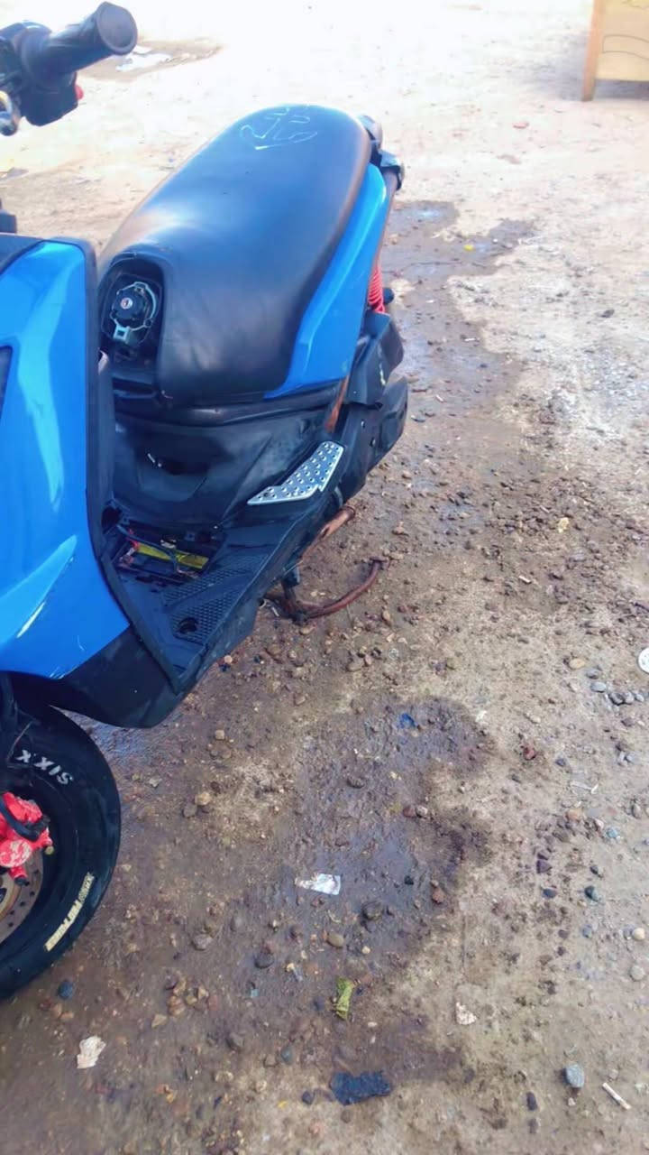 سلام عليكم سكنس جبلي الدراجة خير من اللة مكينة كفالة  نقوصات مبينة بصورة ***********  تصل
