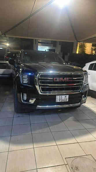 للبيع يوكن GMC SLT موديل 2024
الممشى: 27 ألف كم
الوارد: خليجي
الحالة: السيارة وكالة ومكفولة 

المواصفات:
 • محرك 8 سلندر 5.3
 • تشغيل بصمة وتشغيل عن بُعد
 • شاشة كبيرة تدعم Apple CarPlay وAndroid Auto
 • كشنات جلد مع تبريد وتدفئة
 • 
 • كنات كهربائية ويّا ذاكرة للسائق
 
 • 
 • دگمة فتح وغلق للچنطة (باب الصندوق) كهربائي
 • إنارة LED كاملة
 • 
 • تبريد/تدفئة منفصل أمامي وخلفي

الصيانة لسه بلوكاله لحد الشهر السادس ٢٠٢٦ بعدها بلضمان
المكان بغداد حي الخضراء 
السعر 54000$
للتواصل *********** بغداد
