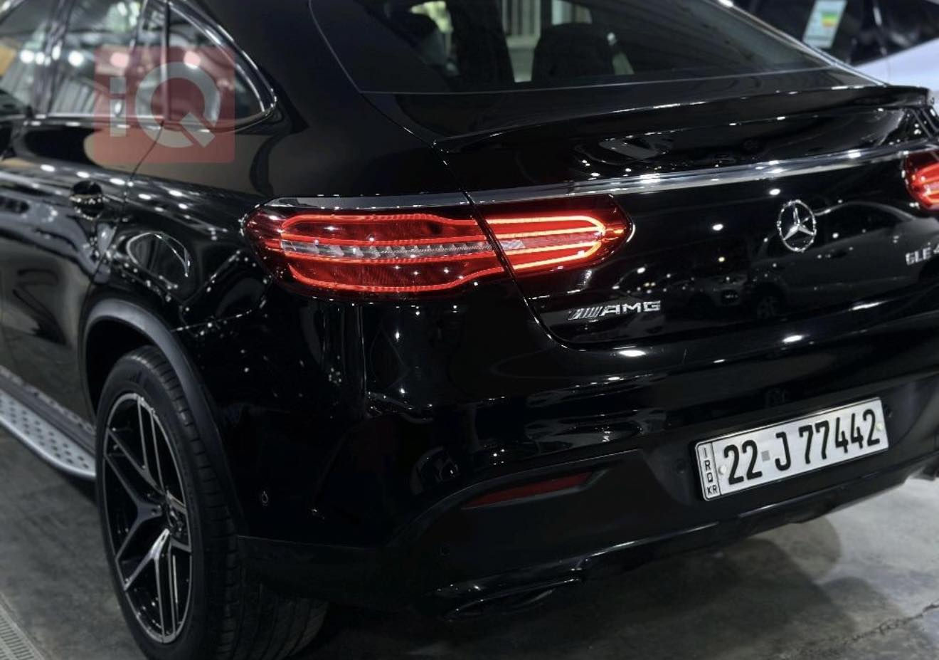 مرسيدس   GLE 53 AMG 2018
📍 الموقع:بغداد الوزيريه
🔹 الموديل: 2018
🔹 المحرك: 6 سلندر 3.0L توربو مزدوج (Twin Turbo) – أداء عالي
🔹 ناقل الحركة: أوتوماتيكي AMG SPEEDSHIFT 9 سرعات
🔹 نظام الدفع: 4MATIC+ دفع رباعي متطور
🔹 اللون الداخلي: شامواه + جلد + كاربون فايبر فاخر
🔹 الضمان: وكالة BCM - ضمان خليجي
🔹 رقم السيارة: اربيل
تحويل مباشر
✅ تصميم رياضي فاخر مع شبك AMG الأمامي المميز
✅ابواب ذكي وشفط مع القفل التحكمي
✅ إضاءة LED أمامية وخلفية متكيفة مع إضاءة محيطية داخلية
✅ فتحة سقف بانورامية مزدوجة
✅ نظام تعليق هوائي (جكات) لتوفير راحة مطلقة أثناء القيادة
✅ رادارات متكاملة (أمامي + خلفي + جانبي) + نظام قيادة شبه ذاتية
✅ شاشات ديجيتال متكاملة مع نظام MBUX الذكي
✅ نظام ملاحة متطور + دعم أبل كاربلاي وأندرويد أوتو
✅ كراسي جلد مع تدفئة، ، وتدليك (مساج) بتحكم كهربائي كامل
✅ نظام صوتي Burmester فاخر ثلاثي الأبعاد
✅ كاميرات 360° مع حساسات أمامية وخلفية مع حلقة دائرية متكامله حول السيارة
✅ مثبت سرعة متكيف مع نظام الفرملة التلقائية
✅ جنوط AMG رياضية مقاس 21 إنش
✨ سيارة SUV رياضية، فاخرة، وجديدة جداً!
للتواصل 
***********
***********
