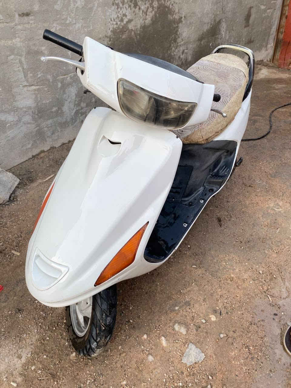 فراشه للبيع بيها خيط تبخير ما ماثر ع المحرك وعوزها باتري كلشي بيها شغال سلف كهربائيات وهذا رقمي للتواصل *********** الزبير, البصرة
