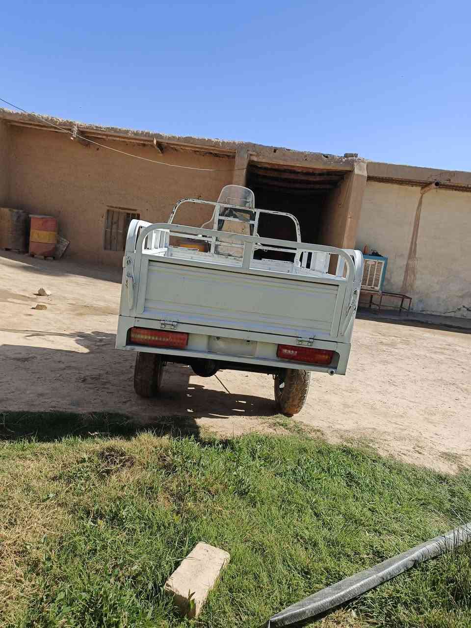 ستوتة فحل عالي  للبيع موديل 20 محرك 23 مكفولة من الحيم وال خياس كهربائيات شقالة ركبة شرط محجر كامل اوراق اصولي + بليتة  السعر 1400 وبيهة مجال المكان ديالئ / دلي عباس  ***********
