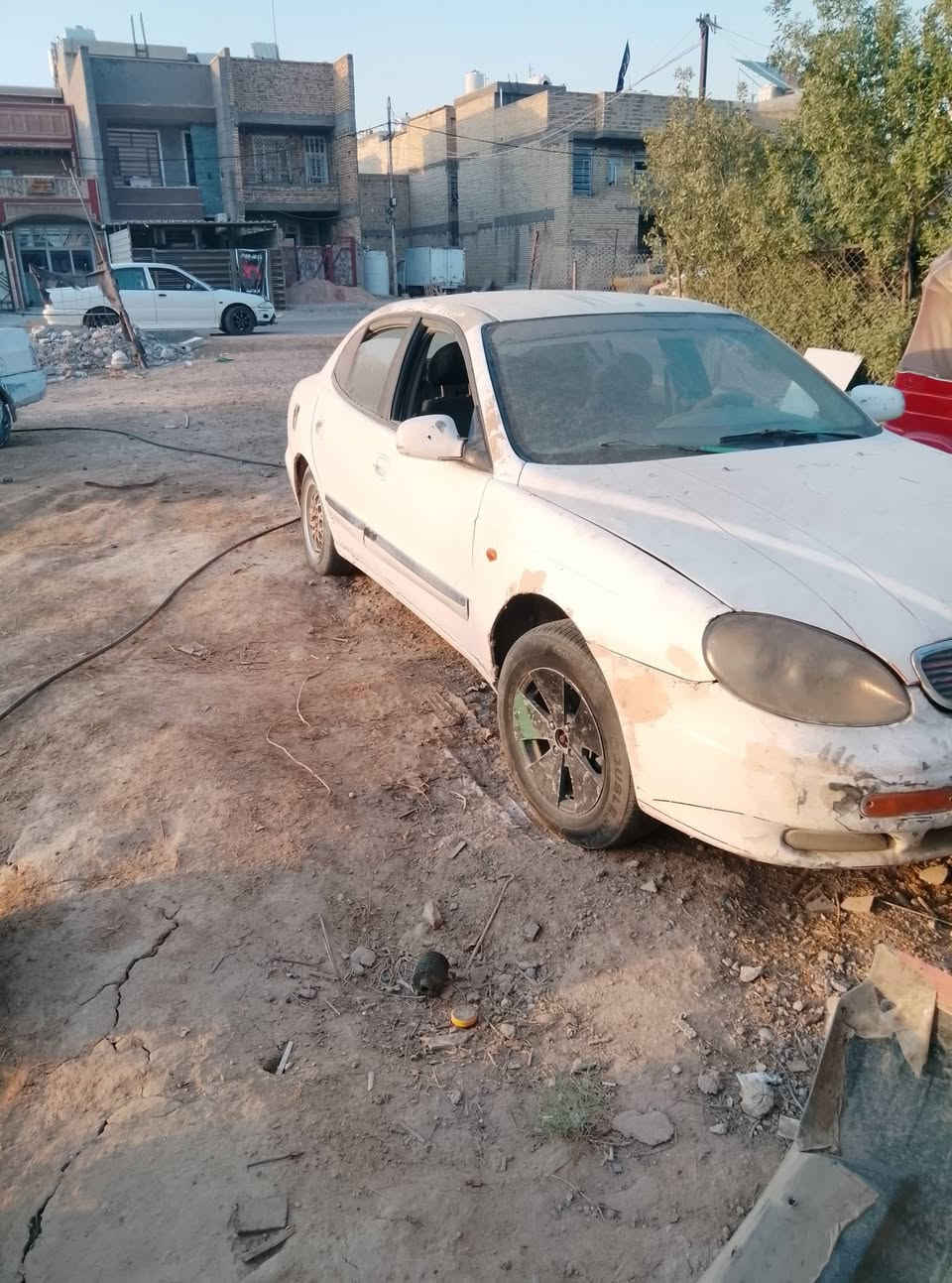 السلام عليكم سياره دايو لكنزه 
ما اندل راعيه سنويه 2027
موديل 2000 السعر 13 وبيه مجال 
***********
