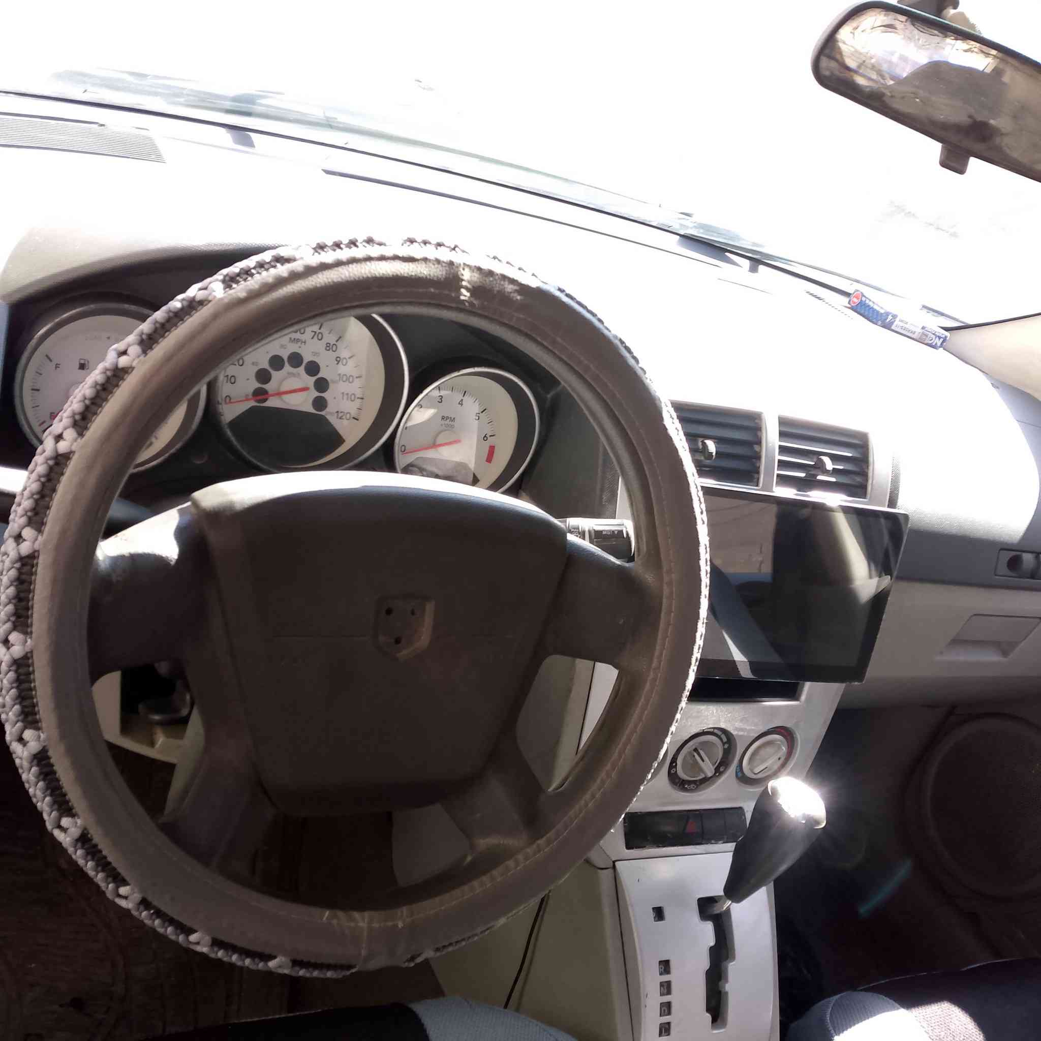 السلام عليكم للبيع دوج كاليبره موديل  2007 سياره جاهزه كير مكينه تمام ٢٤٠٠ صدر تخم تاير دواخل جام كهرباء ويل كب مصبوغه نص  حادث  جاملغ  لإمام   رقم ألماني سنويه   بسمي  رايدهه  57   وبيه مجال       مكاني سيارة  محافظة  سماوة الاتصال ***********\ ***********
