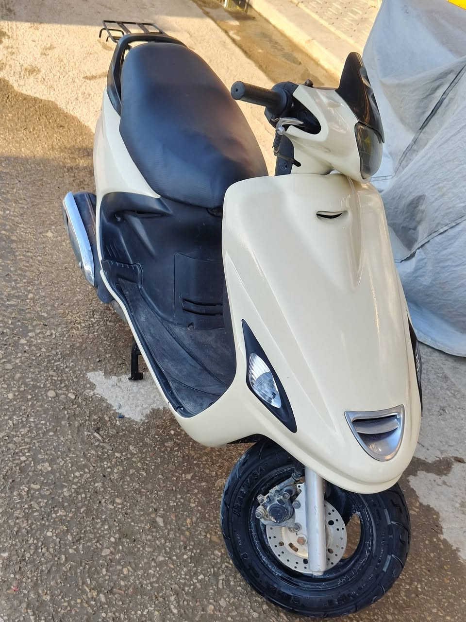 سلام عليكم دراجه فراشه فحل أصل مكينه مامفتوحه شلعه ومعدل كهربايات كله شغاله تخم تاير  جديد زيرو بمعنه الكلمه وكله صار اله 25يوم من طالعه السعر 550وبيها مجال حك الجيه العنوان نجف الرقم ***********
