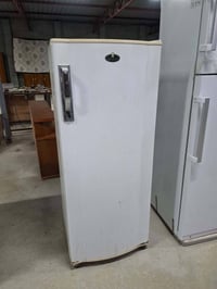 ثلاجات ومجمدة للبيع للاستفسار الاتصال على الرقم ٠٧٧٢٥٤٤٧٥٦٢