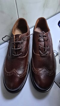 🔴 للبيع: حذاء رجالي تركي – جلد طبيعي أصلي 100% 📌 الحالة: جديد غير مستخ...