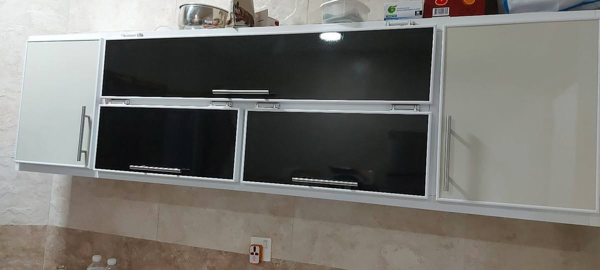 كاونتر ٣ قطع، ما بيه اي خلل غير اللي موضح بالصورة و ما مأثر على الاستعمال، للاستفسار راسلوني هنا و ادخللكم خاص


**إذا كنت صاحب هذا الإعلان وتريد حذفه لأي سبب، رجاءا أرسل رسالة إلى الدعم الفني**