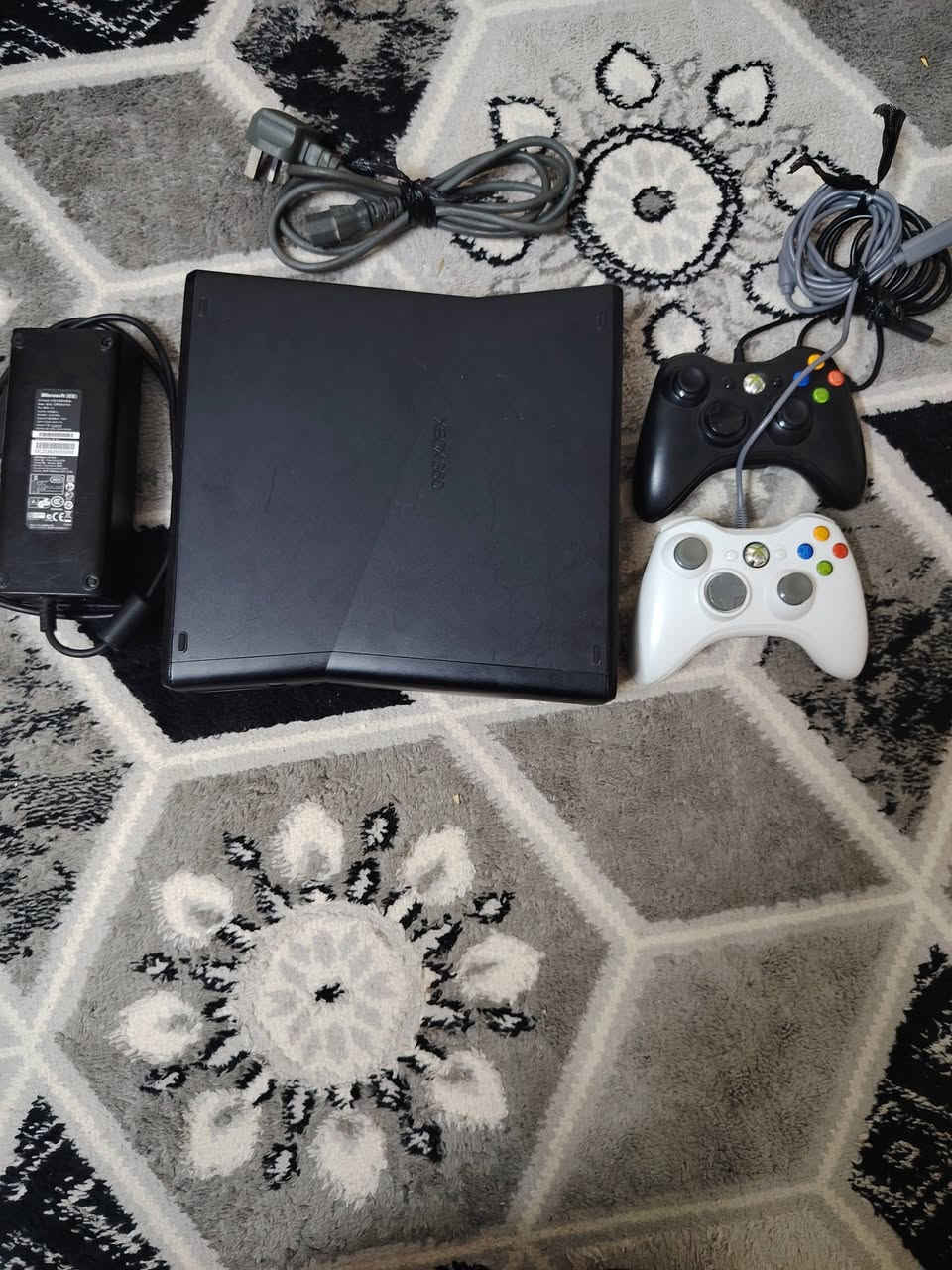 اكس بوكس 360☝🏻
 نضيف شرط مع كامل الملحقات🔥
 مليان العاب🎮
 للستفسار اتصل على الرقم 🗣
*********** او راسلني واتساب 🤩
