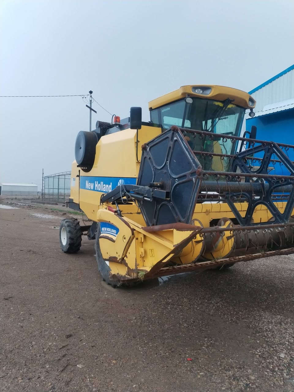 سلام عليكم حاصوده للبيع مكفوله كفاله عامه ع وضع الشركه موديل 2018 رقم اربيل دولي سنويه او هزه جديده ستوني جددت مشتغله 2150 السعر 100مليون او بيه مجال للشراي العنوان واسط ناحيه الشحيميه ***********
