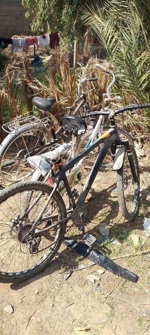 3 بايسكلات للبيع الواحد 40 الف قفل الشراي يتصل بيع مستعجل ***********
