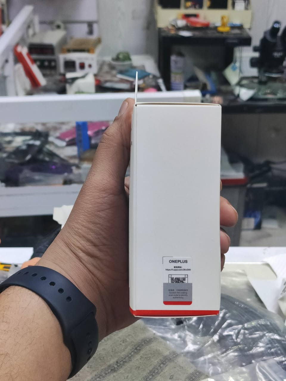 charger oneplus 120w
شاحنة ون بلص الرسمية
وتدعم تقنية ال gan
والكيبل يكون وياها
وبيها باركود الرسمي حته ما تنغش
الكيبل c - c ويدعم ال 120 واط
تقنية السوبر فووك
شاحنة من شركة ون بلص 
شاحنة مرتبة وتستخدمها وبالك مرتاح من كل الجوانب 

السعر
70 الف

اجور التوصيل 
بغداد 5
خارج بغداد و محافضات 6


**إذا كنت صاحب هذا الإعلان وتريد حذفه لأي سبب، رجاءا أرسل رسالة إلى الدعم الفني**
