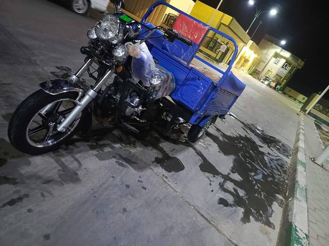 لبيع مديل 23صاره شهر من طالع من الوكيل وكيله نبيل جرد السعر مليونين و600وبيه مجال قليل مكاني ناصريه سوك الشيوخ رجان الماشراي لا اتراسل ***********
