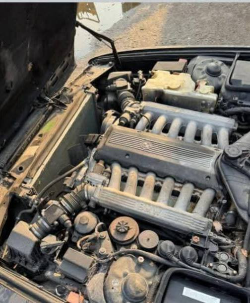 اعادة النشر بسبب الوعود الكاذبه
السلام عليكم ورحمة الله ✋
BMW
V12اصل وفصل بليته وشاصي
بيئم دبليوحجم 750 بدي  قصير 
12 سلندر ✈️✈️
سياره فول
حداده كامله 
رقم بغداد تحويل مباشر 
تخم تاير
فتحه شغاله
كامره
داخل جلد
سنتر لوك
سياره خير من الله
السعر 68ومكلفتمي أكثر للبيع او مراوس حسب القناعه
للاستفسار الاتصال على الرقم***********
العنوان بابل
