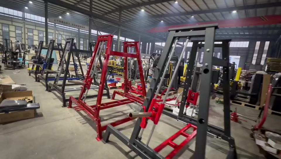 Multi functional tower smith in different color combination. Which color do you like ？ 😎 

Feel free to contact to send me your purchase list so that I can make a price list for you 🦾

*Always looking for exclusive wholesaler around the world*

Looking forward to our cooperation
#lanbo #multifunción #multifunctional #chest #chestworkout #shoulder #shoulderday #bodybuilding #fitness #fitnessequipment #gym #gymequipment #manufacturer #factory #gymowner #gymowners #gymmember


**إذا كنت صاحب هذا الإعلان وتريد حذفه لأي سبب، رجاءا أرسل رسالة إلى الدعم الفني**