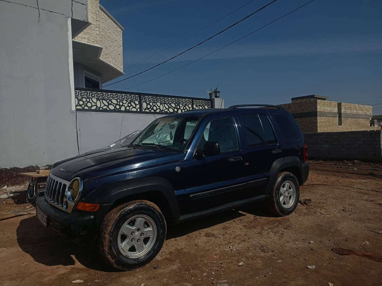 السلام عليكم لبرتي 2007جاهزه بيه خيط بخار وبيه جراد بل بنيد سنويه 2030مكان الديوانية السعر 68 / أو مراوس
***********
