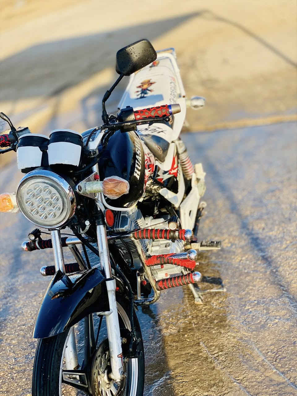 السلام عليكم

هيوشه للبيع ويرهم مراوس حسب القناعه  
موديل 2019 
الماطور جاهز اخذ تراي وين متريد   السعر 575 وبي مجال
***********
