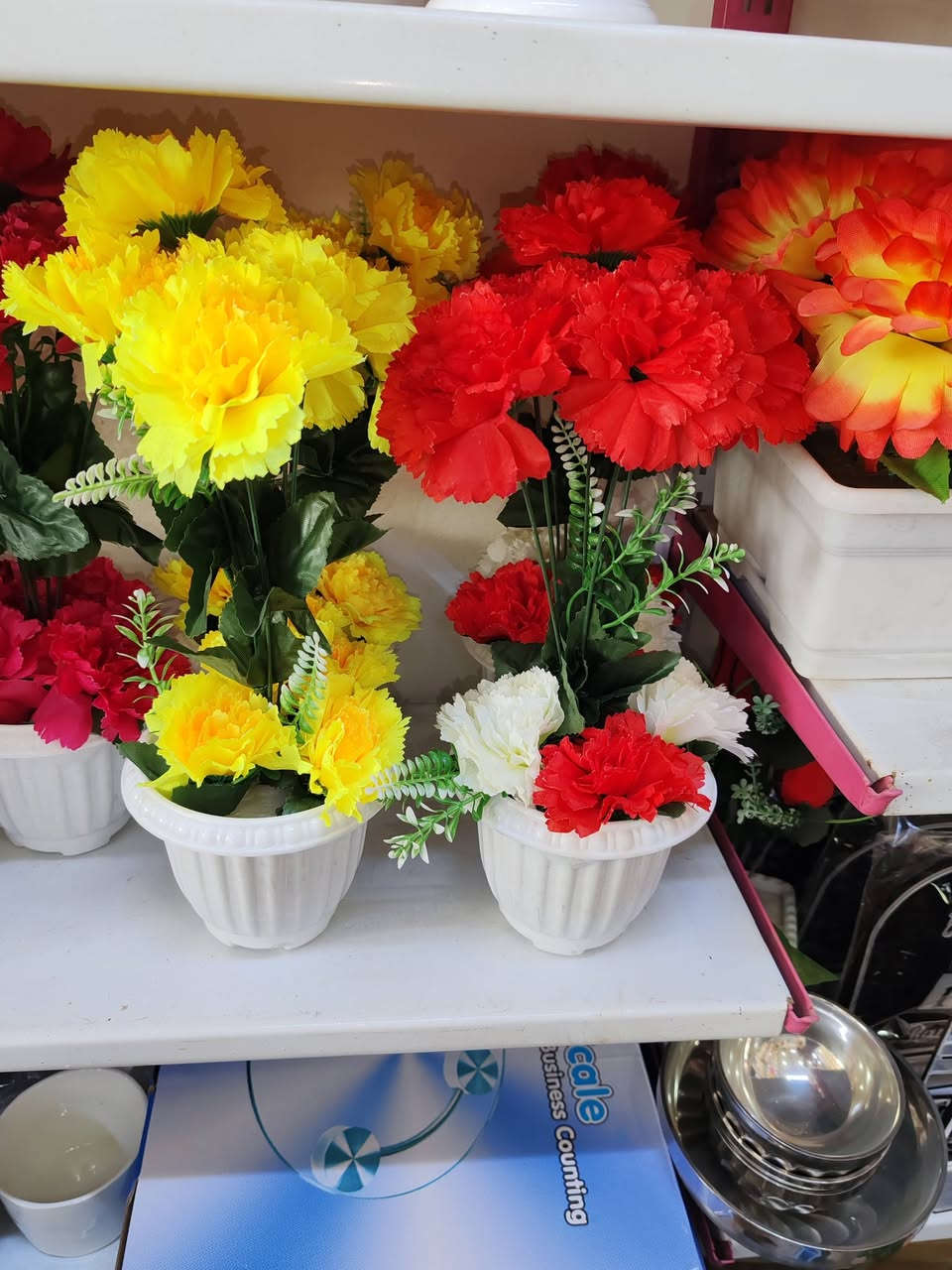 اللهم صلي على محمد وعلة ال محمد
تخفيض على اسعار الورد 
العنوان الرميثة مقابل تقاطع سوك العصري مجاور ال عارف اهل المخضر قرب شارع السبيس قرب شارع المحافظة القديم
***********
