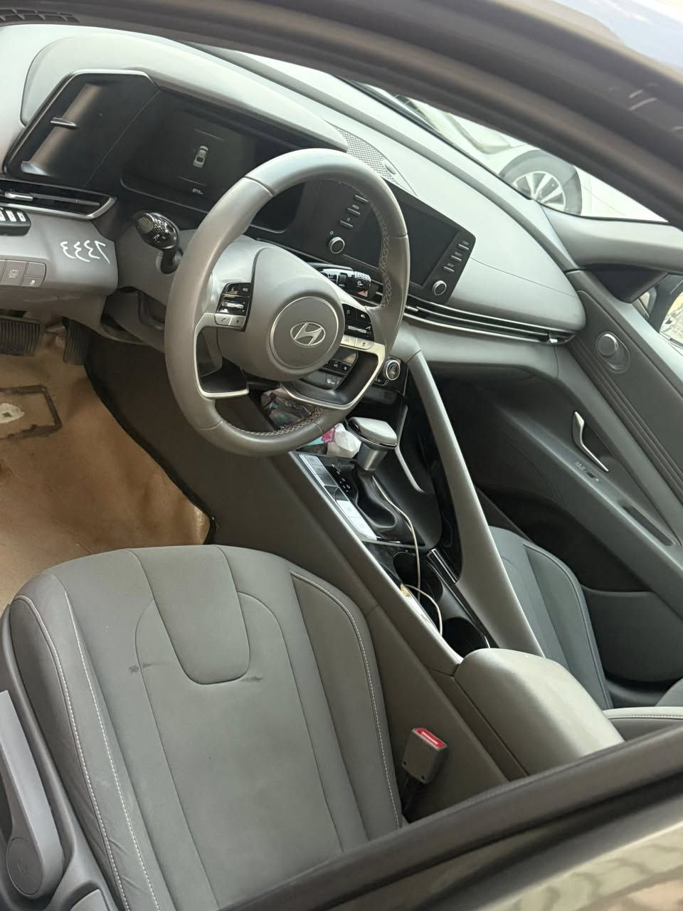 السلام عليكم الانترة هايبرد رقم بغداد بسمي ماشية 8000 الف  السعر 163 ورقة جاهزة على اخر حباية 
***********
