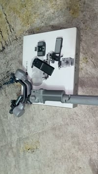 Djl rs 4mini مستعمل فقط خمس ساعات للبيع سعر 325 وبي مجال ‏ إستاند كامي...