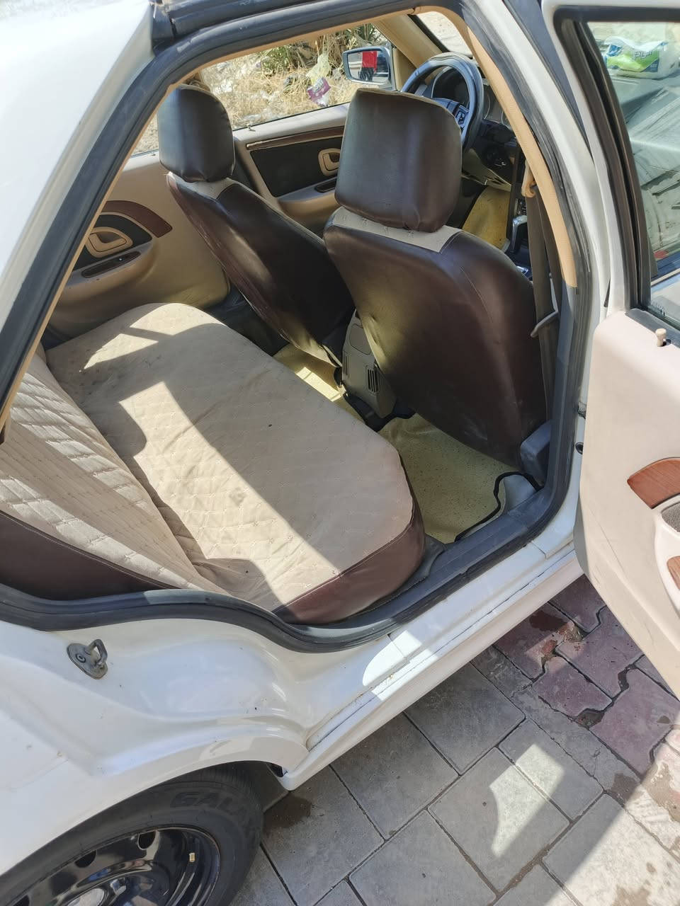 بيجو بارس ٢٠١٨ فرنسي ٣٠٧ كير أوتوماتيك..ومكينة ابلادي
سيارة تبريد ثلج❄
كشنات كهرباء
مري كهرباء
شاشة و كامرة خلفية
الأضرار//
بارد شبر بالباب الخلفي عكس السايق 
طخة بالجاملغ الأيمن
ونضوح بالجبنة مال كير. 
سيارة نقصهة دوشمة+ملاحظات بسيطة جداً
 بأسمي ثاني يوم احولك ***********
مكاني بغداد/ الشعب
