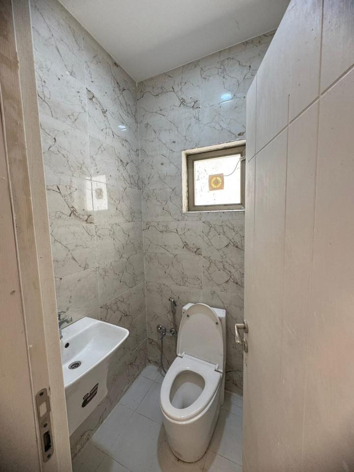 بيت للبيع مجمع حوراء بغداد 200 متر طابق واحد سعره 200 مليون 
جاهز للسكن ***********
