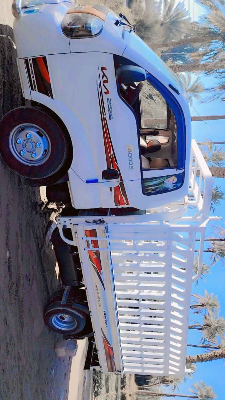 السلام عليكم 
كيا فحل للبيع موديل 2017 تحويره استد وتحويله ويل 14 محجر محرك شاصي كير مكفول والكشر مكفول سيارة جاهزه رقم كربلاء سنويه جديده  السعر 138 $ وبيها مجال المكان الديوانيه للاستفسار ***********
