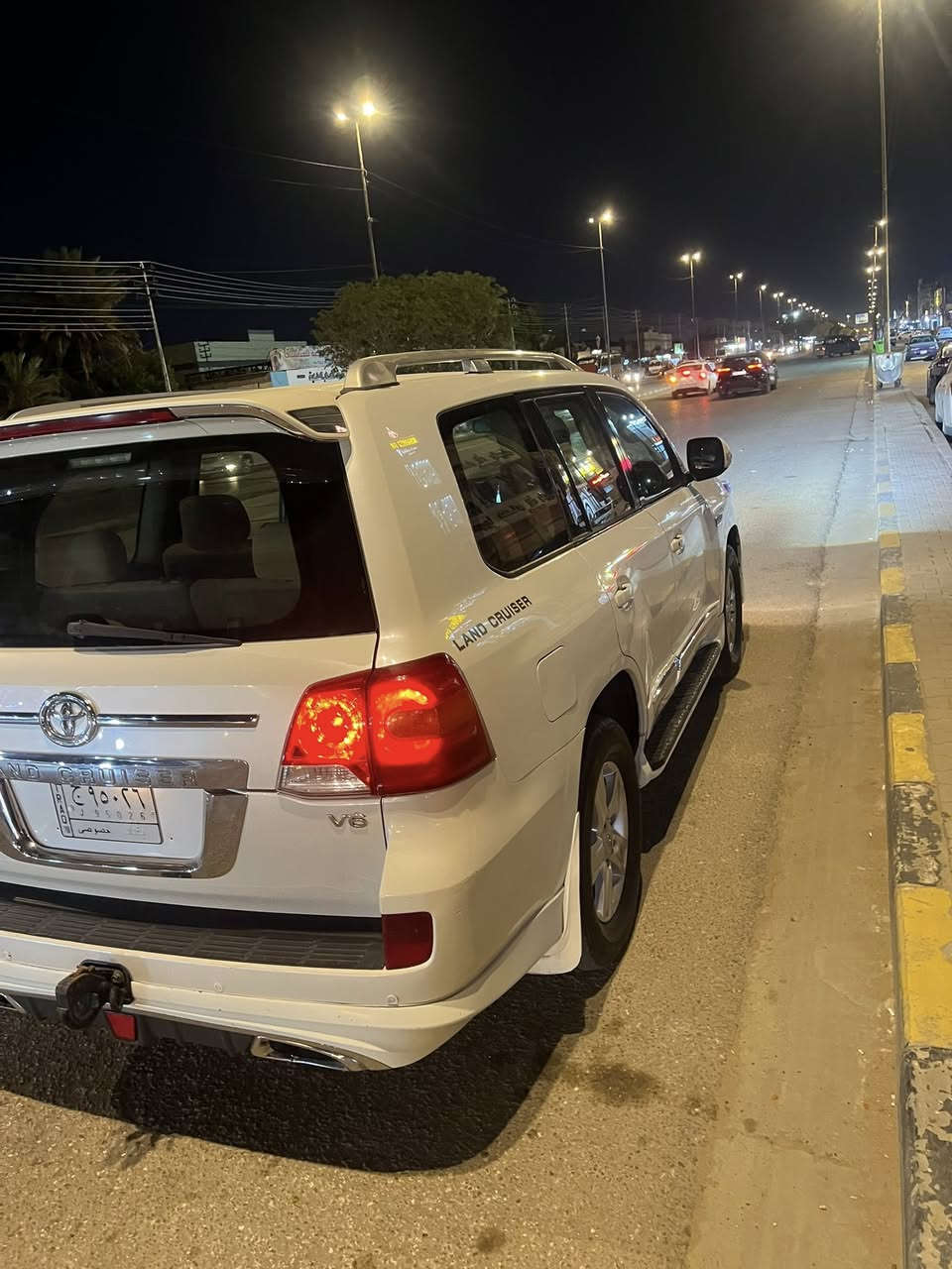 الهم صلي على محمد وال محمد
رمضان كريم لاندكروز 2008 داخل عسلي مكينه ٦سلندر سياره بيه بنيد بي صبغ مال تشليع وقماره همات بيه مكانات مال تشليع ولازكه فابلون وباقي كفاله سياره كلش جديده مال بيت تخم تاير جديد حداديه جهازه من كلشي سعر ٢٥٥ وبيه مجال مكانه نجف لاستفسار ***********
