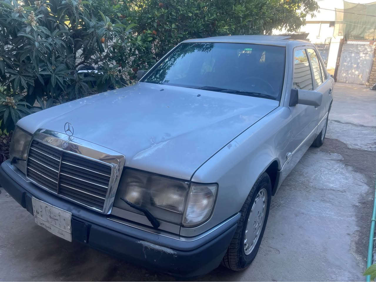 السلام عليكم مارسيدس300موديل90اصل
محرك 6سلندر بلادقبق اسود كيراوتو
فول مواصفات 
بدون صبغ بدون حادث عدة بلجاملغ كدشبر 
الشراي يتصل ***********
السعر63قفل مكانهابغداد بغداد, العراق
